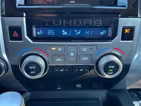 Used 2018 Toyota Tundra Limited w/ Limited Premium Package image 28