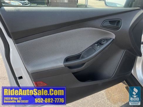 Used 2014 Ford Focus S FWD image 9