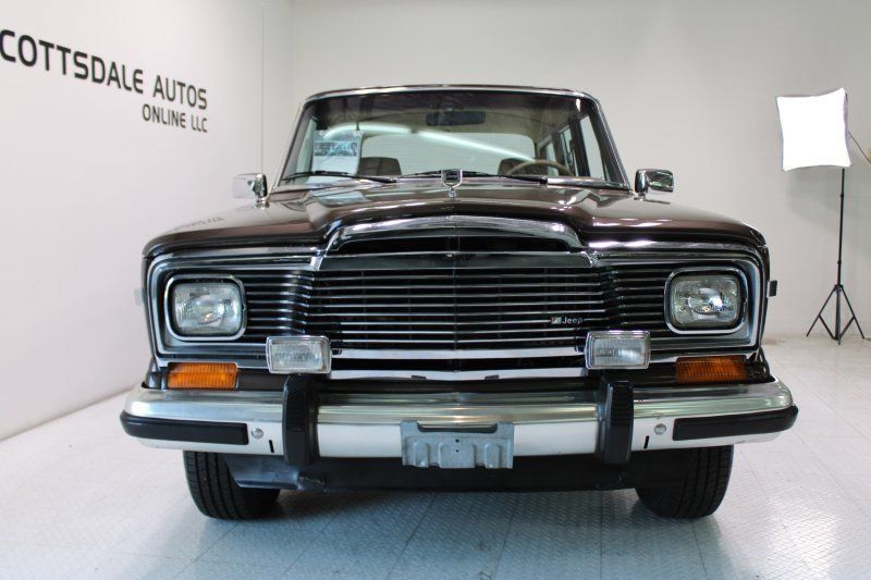 Used 1987 Jeep Grand Wagoneer AWD/4WD image 10