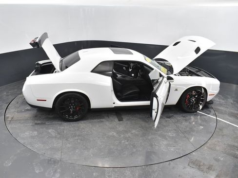 Used 2018 Dodge Challenger R/T Scat Pack w/ Dynamics Package image 51