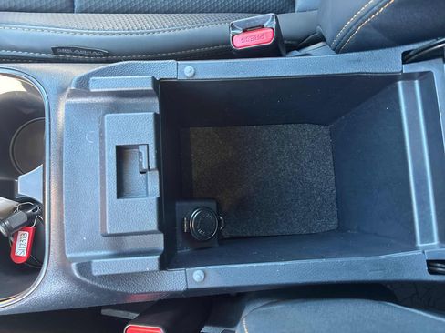 Used 2022 Subaru Outback Wilderness w/ Wilderness Package image 31