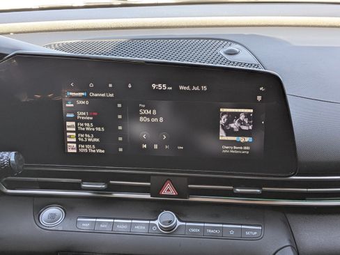 Used 2024 Hyundai Elantra SEL FWD image 15