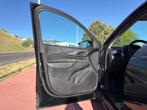 Used 2024 Chevrolet Equinox LT AWD/4WD image 10