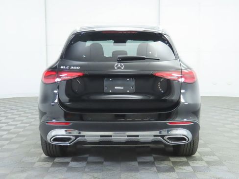 Certified 2025 Mercedes-Benz GLC 300 image 6