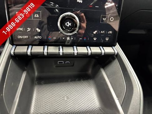 Used 2026 GMC Terrain AT4 AWD/4WD image 5