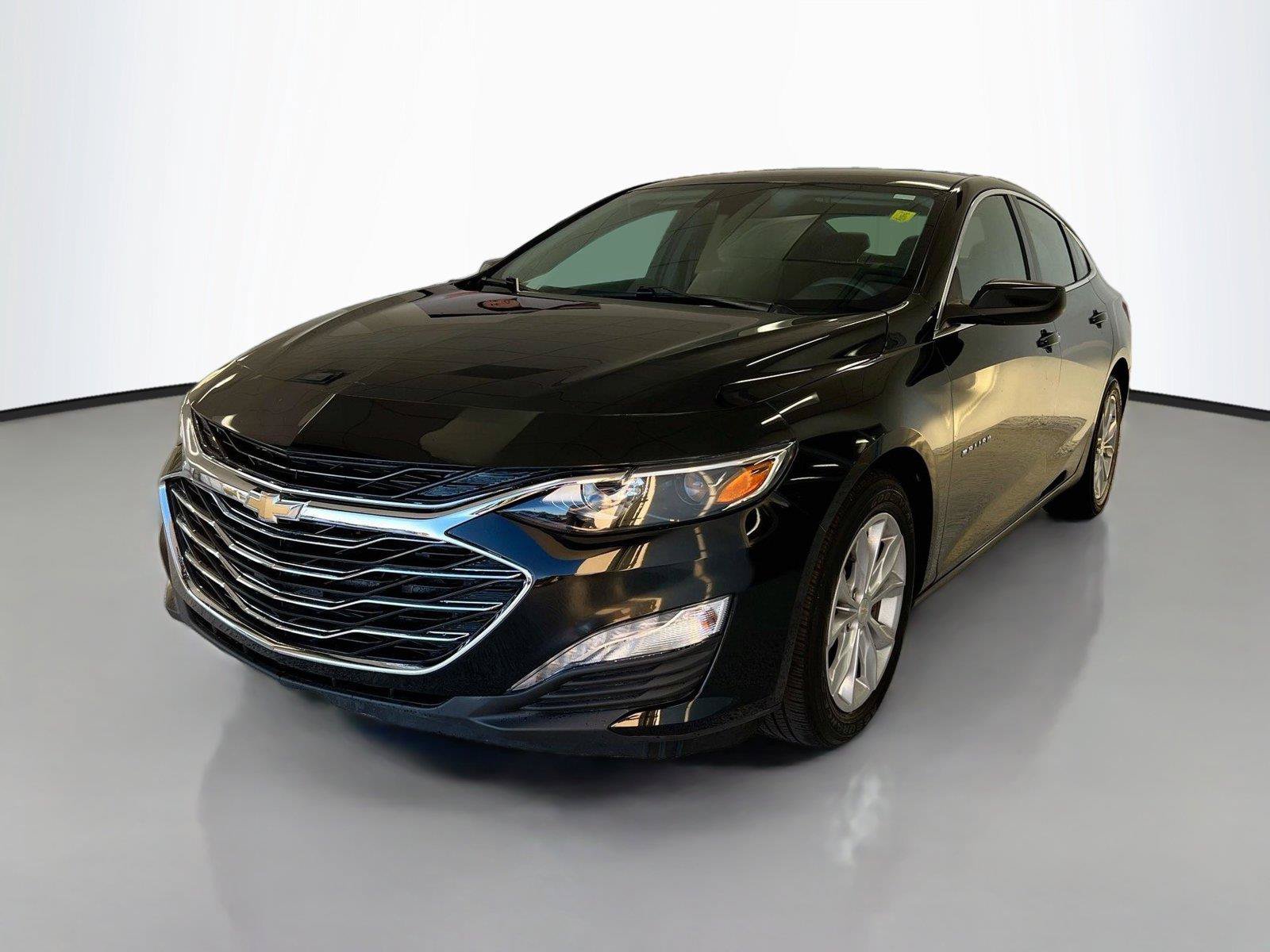 Used 2024 Chevrolet Malibu LT FWD image 4