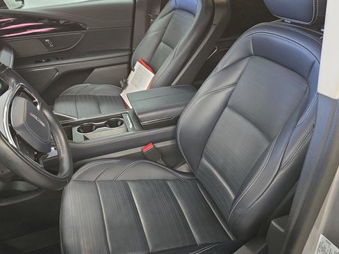 Used 2024 Lincoln Nautilus Reserve image 6