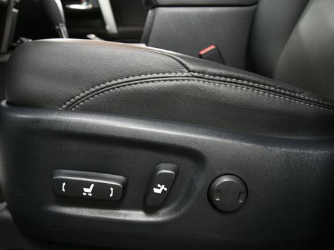 Certified 2024 Toyota 4Runner SR5 Premium image 10