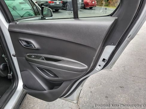 Used 2020 Chevrolet Trax LS w/ Tint and Cruise Package image 29