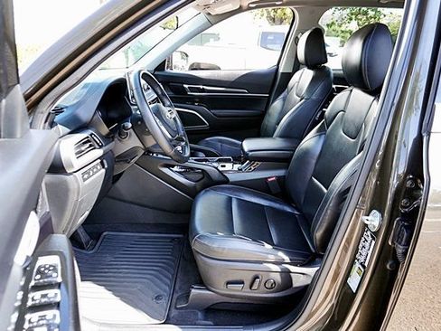 Used 2021 Kia Telluride S FWD image 14