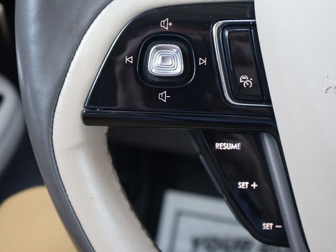 Used 2020 Lincoln Corsair Reserve w/ Equipment Group 202A AWD/4WD image 8