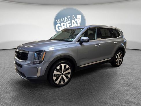 Certified 2022 Kia Telluride S image 8