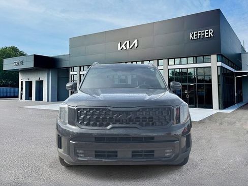 Certified 2025 Kia Telluride SX Prestige X-Line AWD/4WD image 3