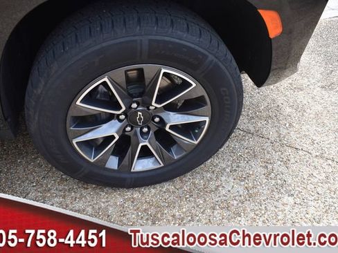 Certified 2023 Chevrolet Tahoe Z71 w/ Luxury Package AWD/4WD image 15