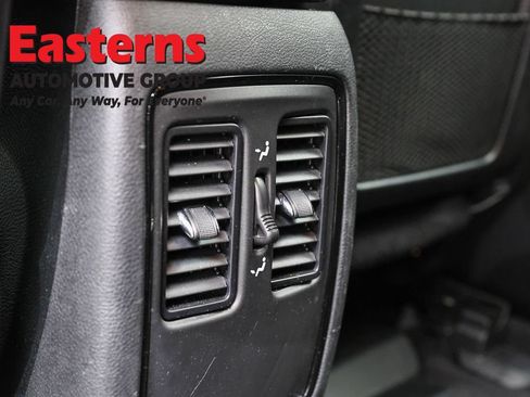 Used 2025 Dodge Durango GT RWD image 22