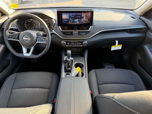 New 2025 Nissan Altima 2.5 SV w/ SV Premium Package image 14