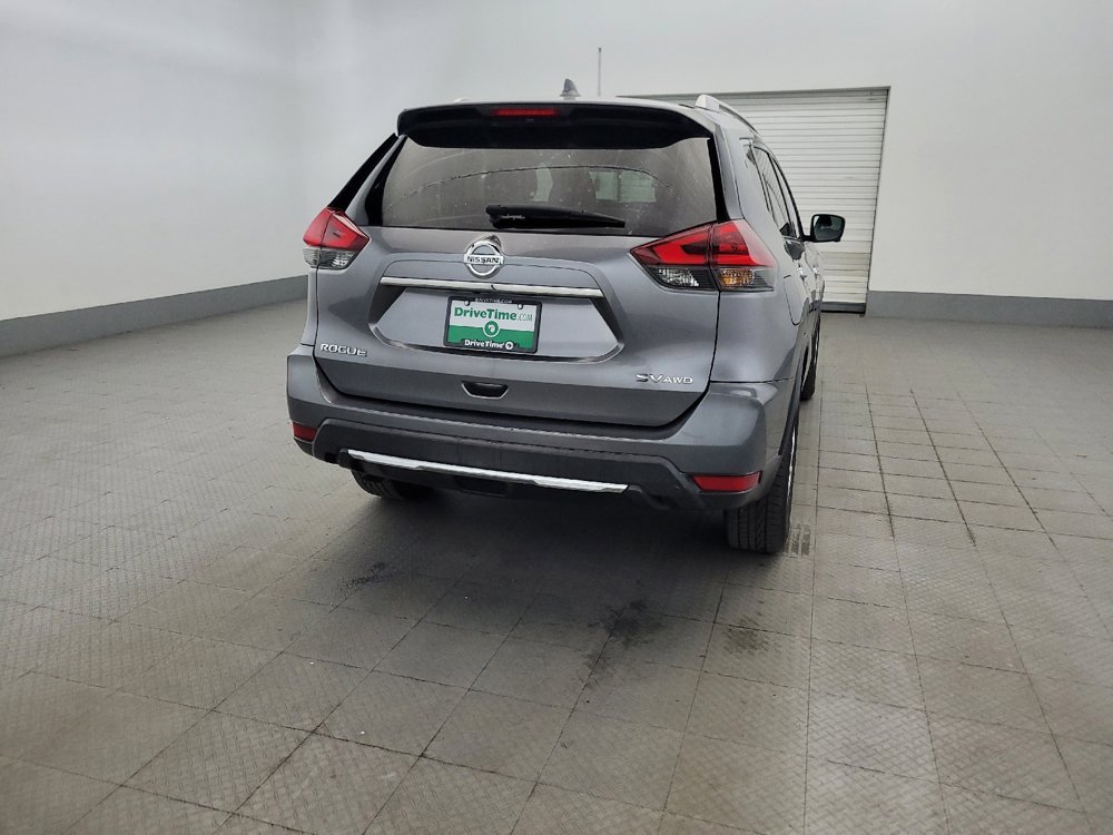 Used 2018 Nissan Rogue SV w/ Premium Package AWD/4WD image 7