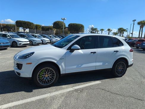 Used 2017 Porsche Cayenne S Platinum image 13
