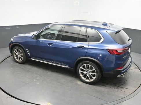 Used 2023 BMW X5 xDrive40i w/ Premium Package image 30