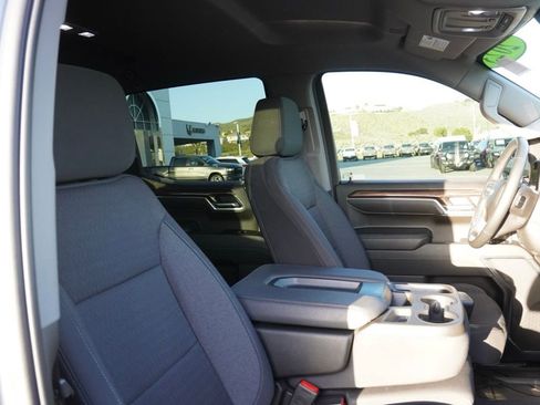 Used 2023 Chevrolet Silverado 1500 LT image 19