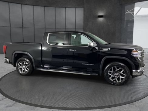 Used 2026 GMC Sierra 1500 SLT AWD/4WD image 4