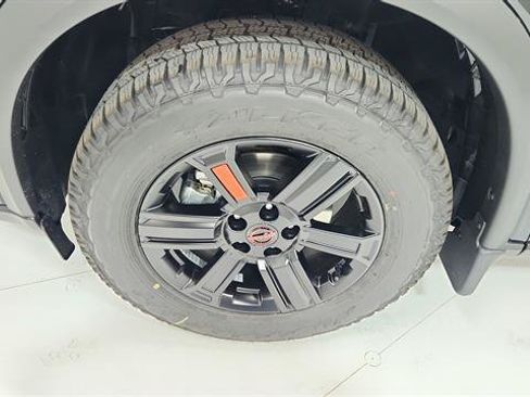 Certified 2025 Nissan Rogue SV AWD/4WD image 34