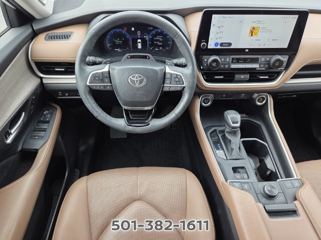 Used 2024 Toyota Grand Highlander AWD image 15