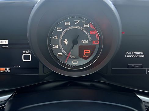 Used 2017 Ferrari GTC4Lusso image 19