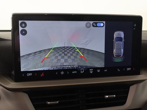 Used 2025 Ford Explorer Active image 44