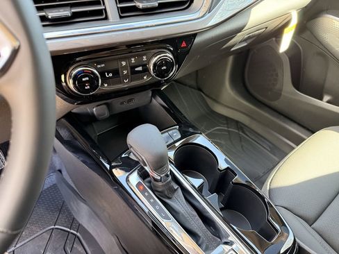 New 2026 Chevrolet Trax ACTIV w/ Driver Confidence Package FWD image 23