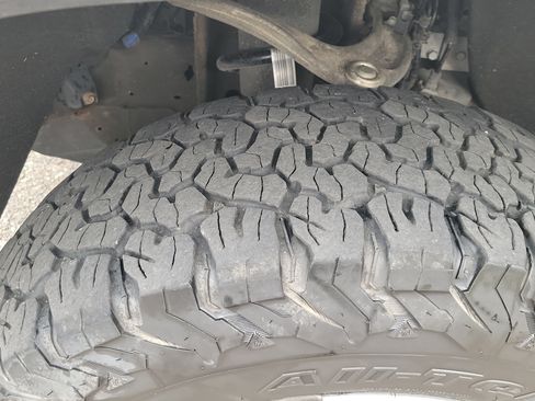 Used 2019 GMC Sierra 1500 AT4 w/ AT4 Premium Package AWD/4WD image 13