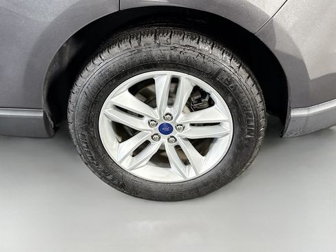 Used 2017 Ford Edge SEL w/ Equipment Group 201A FWD image 37
