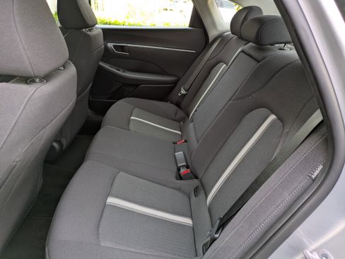 Certified 2023 Hyundai Sonata SEL w/ Convenience Package image 16