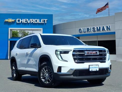 Used 2025 GMC Acadia Elevation image 1