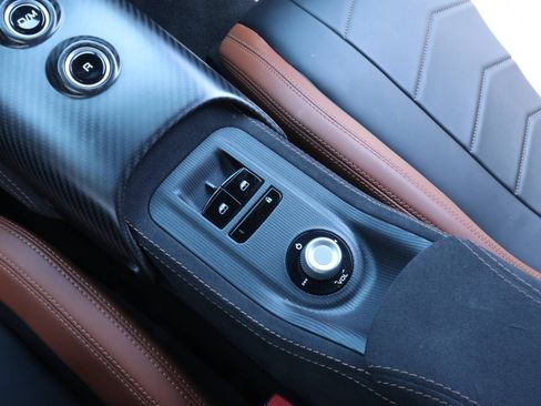 Used 2022 Maserati MC20 Coupe RWD image 14