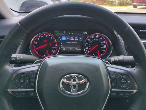 Used 2019 Toyota Camry XSE FWD image 31