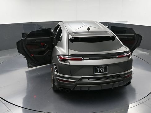 Used 2024 Lamborghini Urus Performante image 40