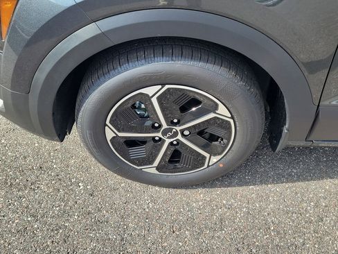New 2026 Kia Niro LX FWD image 35