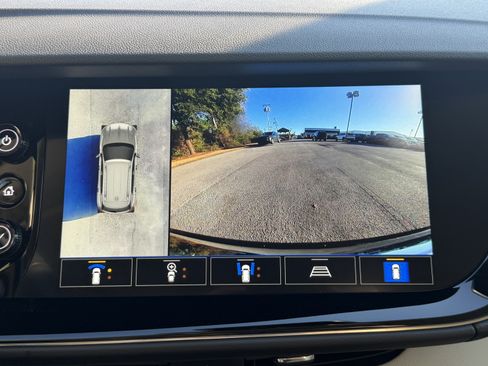 Used 2022 Buick Envision Avenir w/ Technology Package II image 35