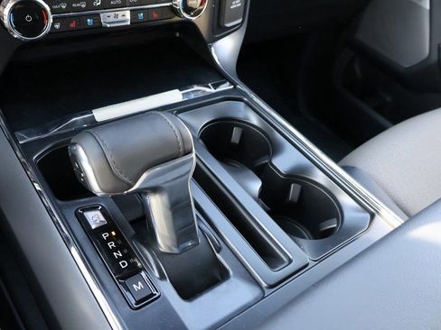 New 2025 Ford F150 Lariat w/ Equipment Group 502A High image 38