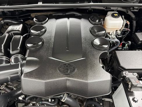 Used 2023 Toyota 4Runner SR5 image 19