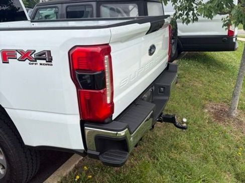 Used 2024 Ford F250 XLT w/ 360-Degree Camera Package AWD/4WD image 19