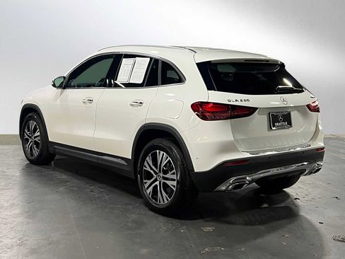 Certified 2025 Mercedes-Benz GLA 250 4MATIC image 5