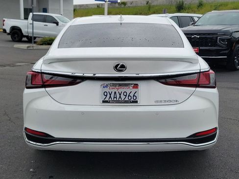 Used 2024 Lexus ES 300h w/ Premium Package FWD image 22