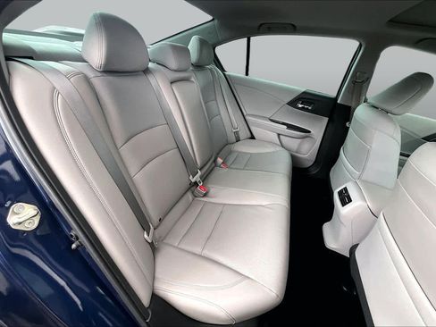 Used 2017 Honda Accord EX-L image 21