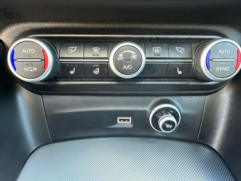 Used 2019 Alfa Romeo Stelvio Ti Sport w/ Quick Order Package 22S Sport image 33