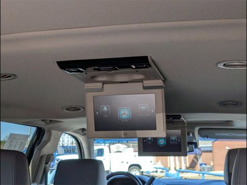 Used 2019 GMC Yukon XL Denali w/ Denali Ultimate Package image 18