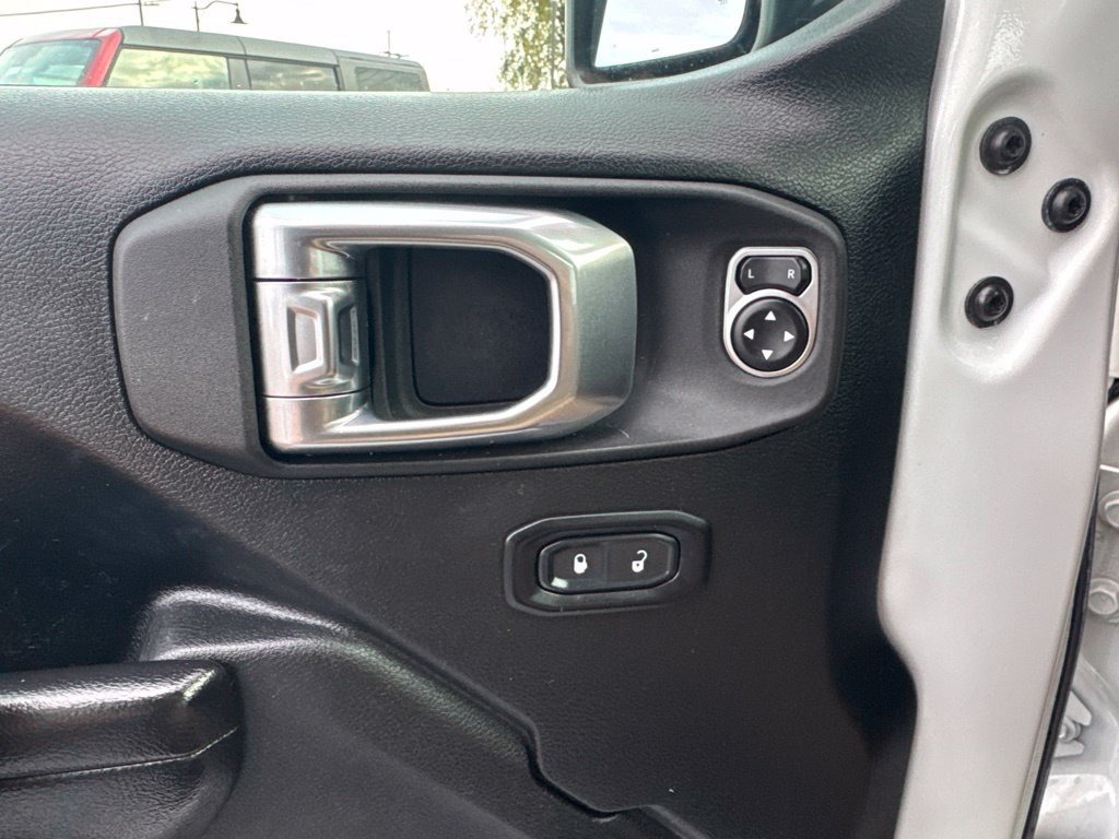 Used 2020 Jeep Wrangler Unlimited Sport AWD/4WD image 27