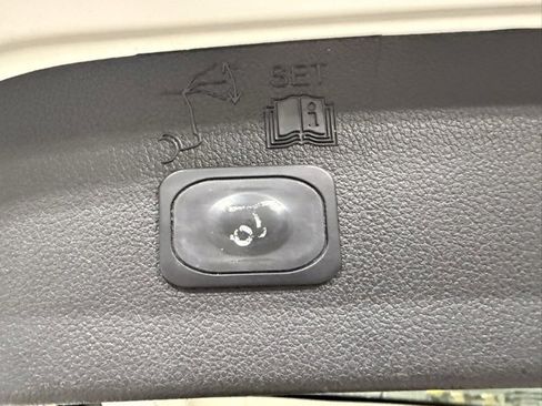 Used 2014 Ford Escape Titanium w/ Equipment Group 401A image 35