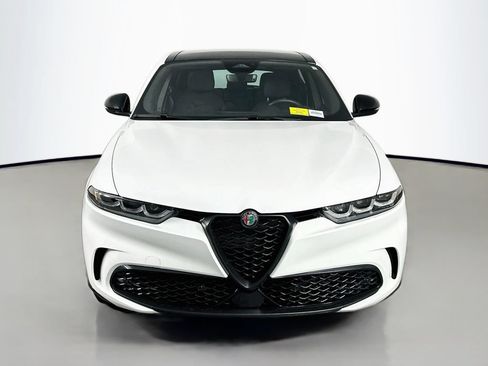 Used 2025 Alfa Romeo Tonale AWD/4WD image 2